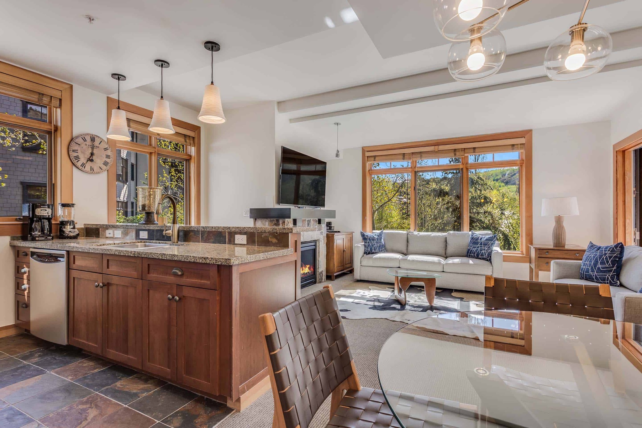 Vacation rental in snowmass with nice view of kitchen and living space